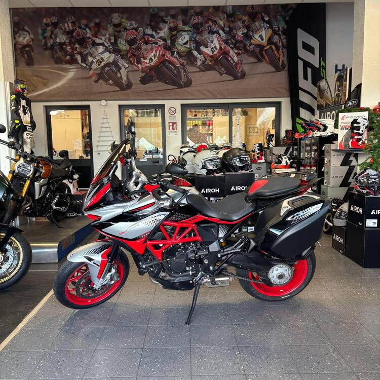 MV Agusta Turismo Veloce 800 Lusso (2021 - 22)