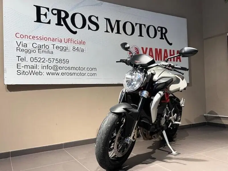 MV Agusta Brutale 800 (2012 - 15) (5)