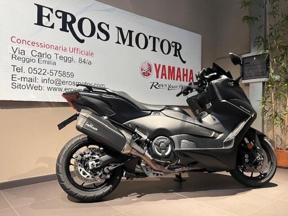 Yamaha T-Max 560 (2022 - 24) (4)
