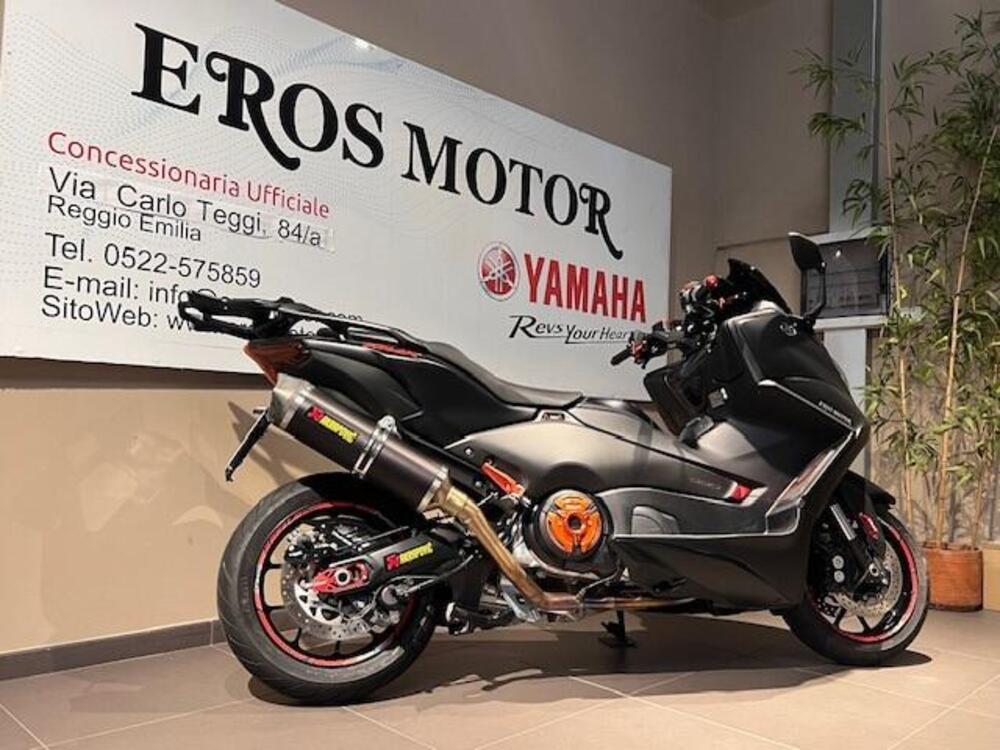 Yamaha T-Max 560 (2022 - 24) (4)