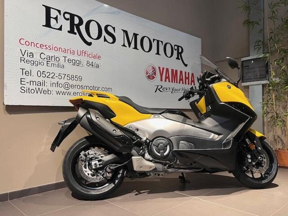 Yamaha T-Max 560 (2022 - 24) (4)