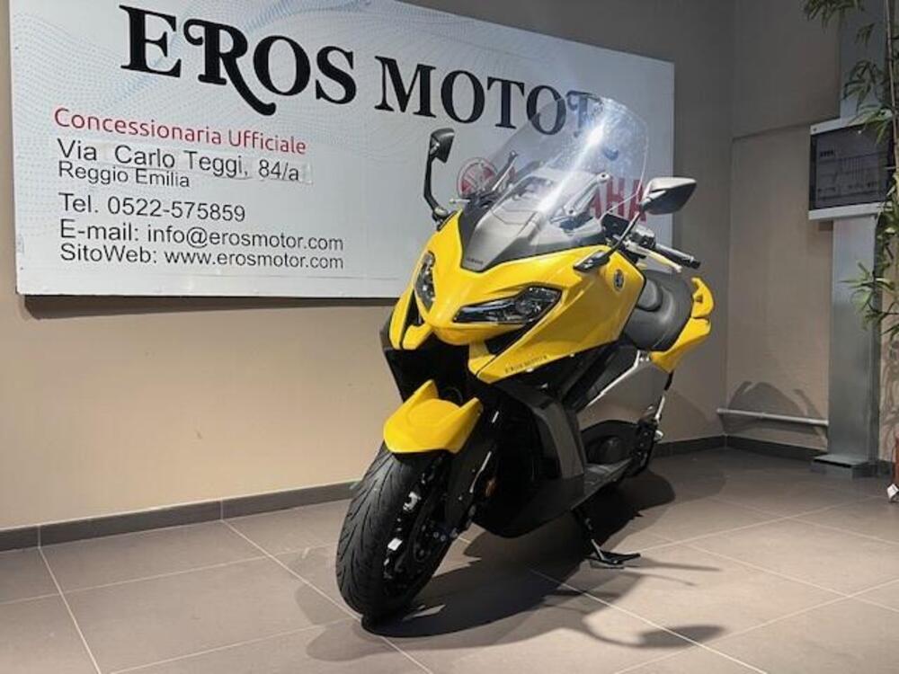 Yamaha T-Max 560 (2022 - 24) (5)