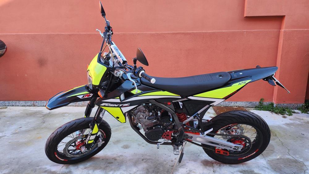 Fantic Motor XMF 125 Motard Performance 4T (2023 - 24) (2)