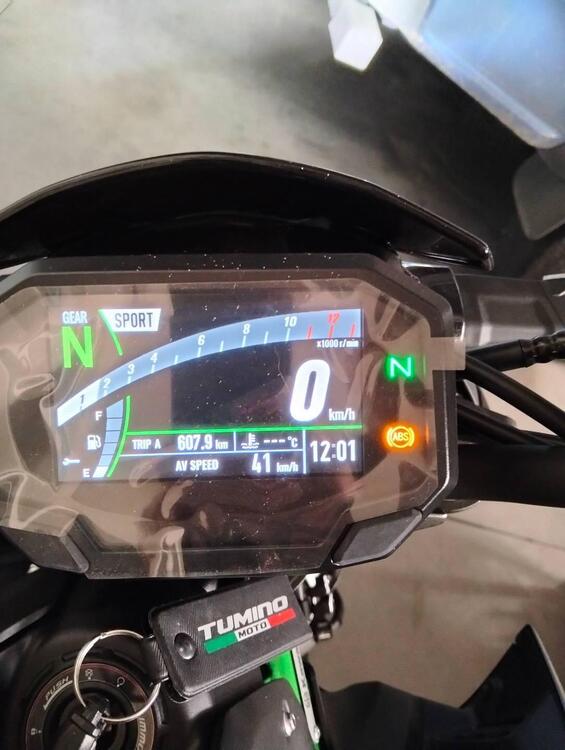 Kawasaki Z 900 (2021 - 24) (4)