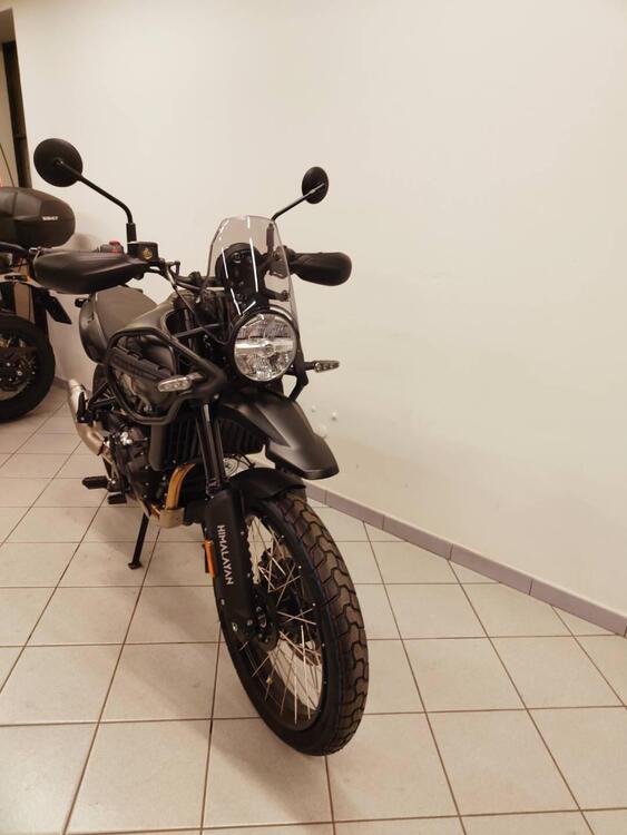 Royal Enfield Himalayan 450 Mana Black (2026) (5)
