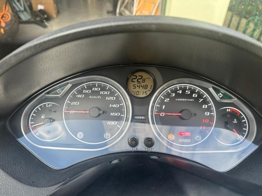 Honda Silver Wing 400 (2006 - 09) (3)