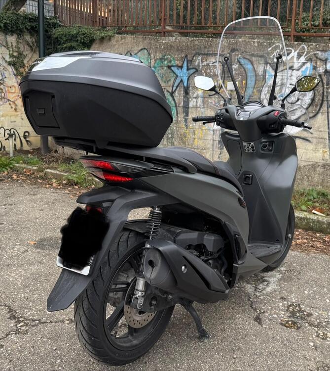 Honda SH 350i Sport (2025) (2)