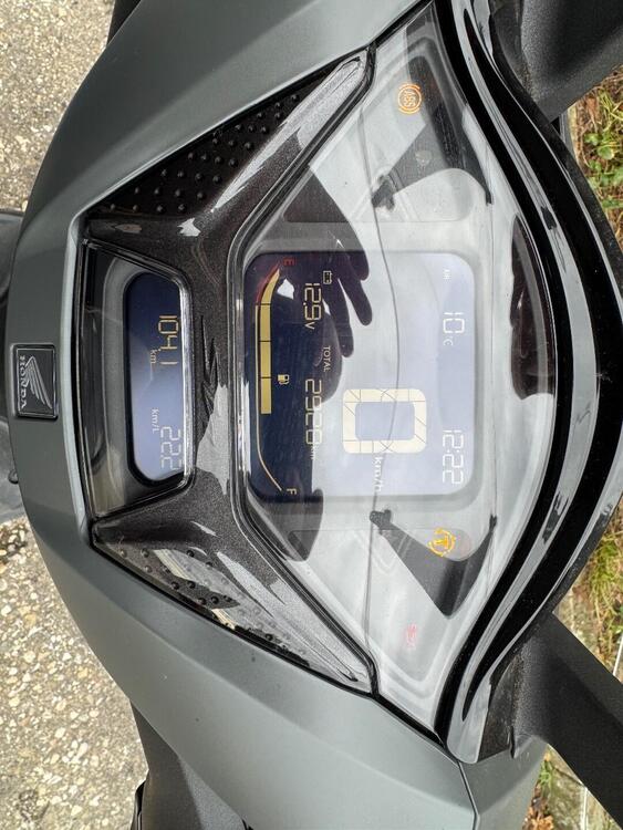 Honda SH 350i Sport (2025) (4)