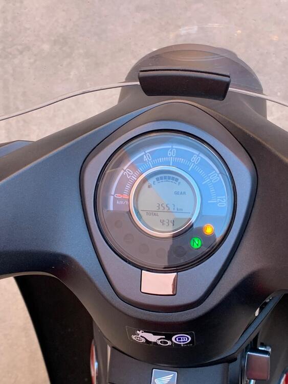 Honda Super Cub C125 (2022 - 24) (4)