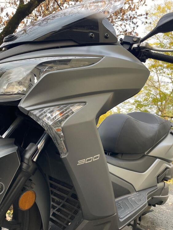 Kymco X-Town 300i ABS (2016 - 20) (2)