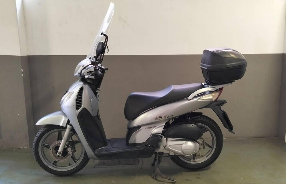 Honda SH 150 i (2005 - 08) (3)