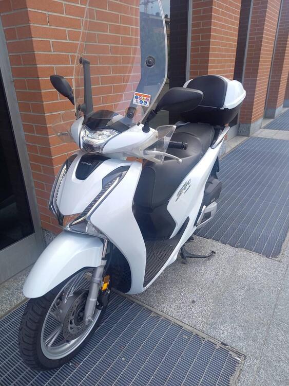 Honda SH 150 i (2017 - 19) (2)