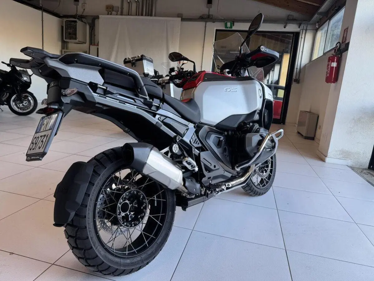 Bmw R 1300 GS Adventure (2025 - 26) (4)
