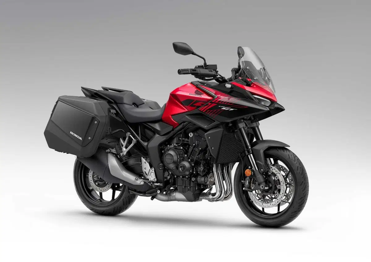 Honda CB 1000 GT 2026: la prova della crossover sportiva che punta al viaggio [VIDEO] (3)