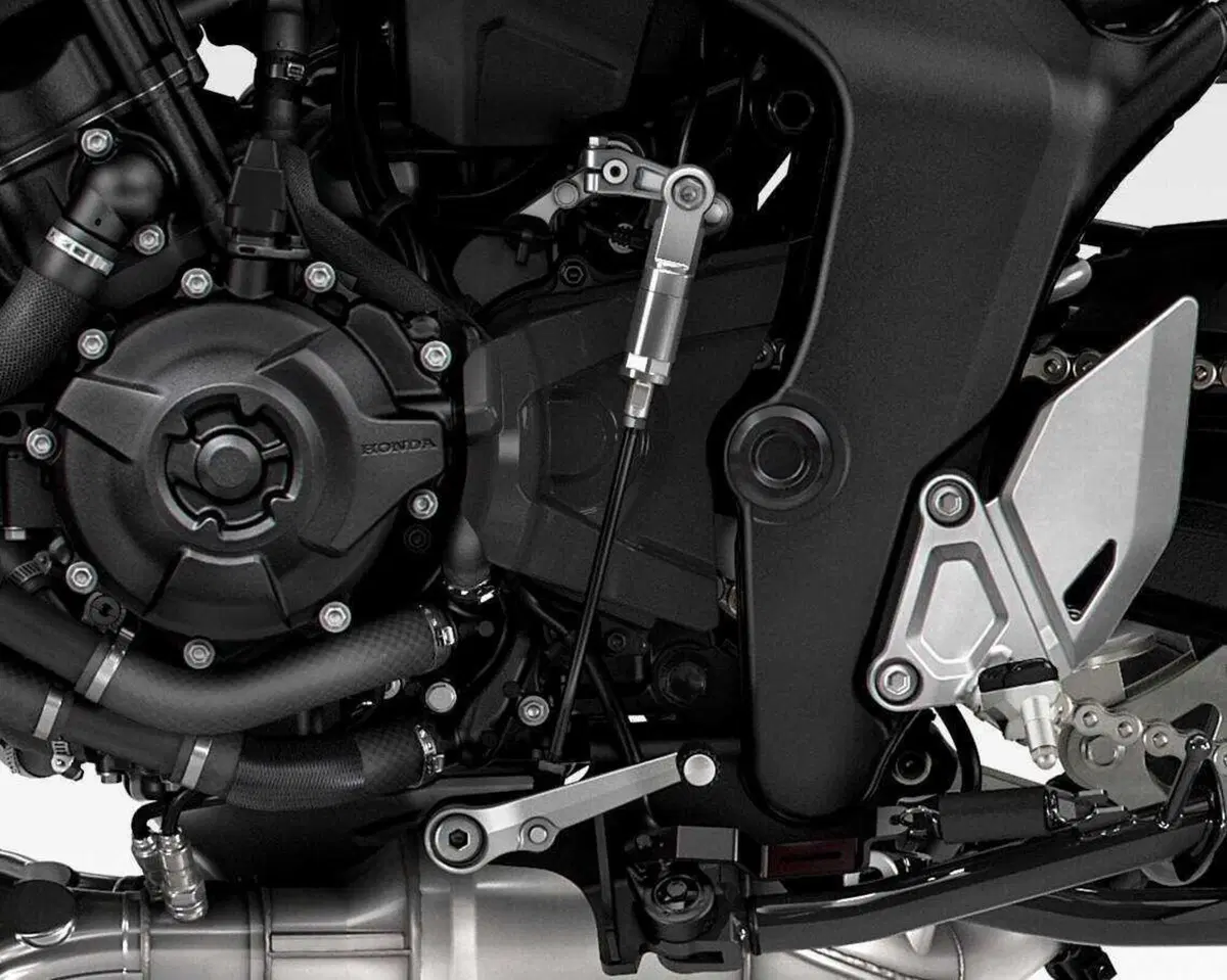 Honda CB 1000 GT 2026: la prova della crossover sportiva che punta al viaggio [VIDEO] (18)