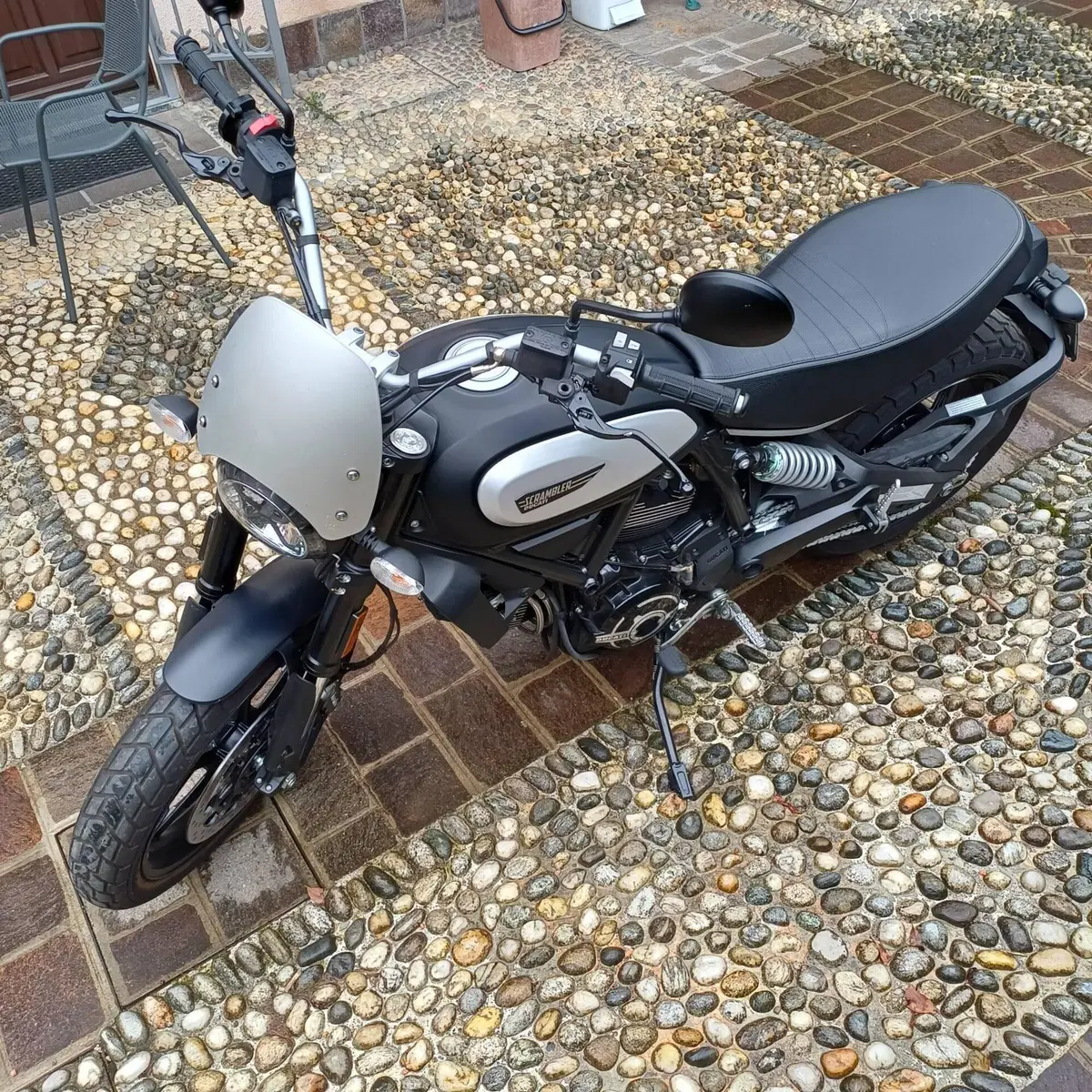 Ducati Scrambler 800 Icon Dark (2021 - 22) (3)