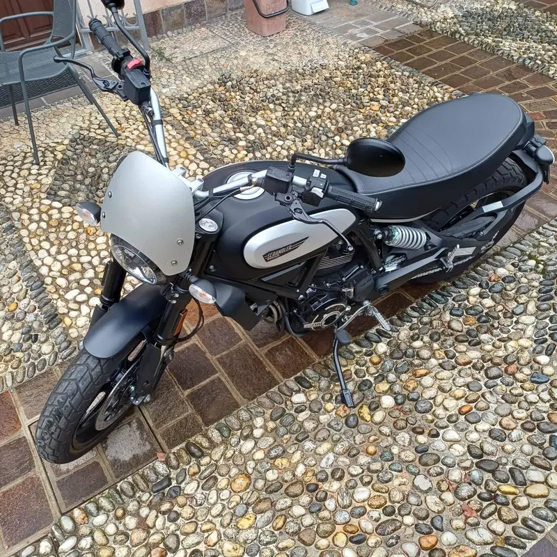 Ducati Scrambler 800 Icon Dark (2021 - 22) (3)