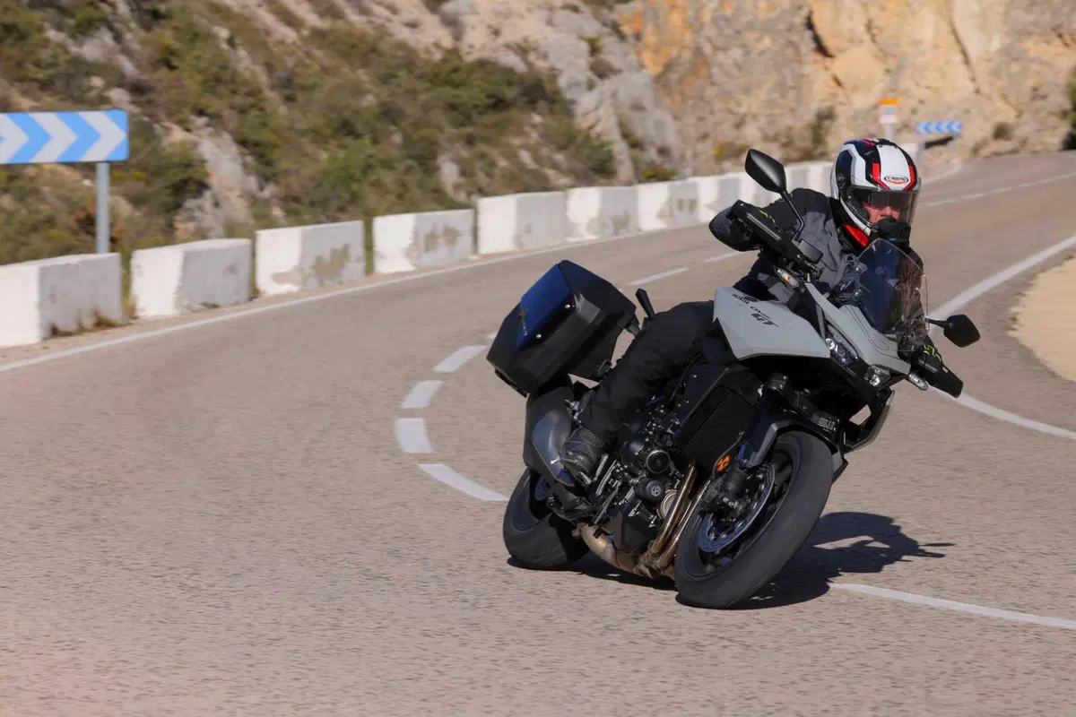 Honda CB 1000 GT 2026: la prova della crossover sportiva che punta al viaggio [VIDEO] (10)