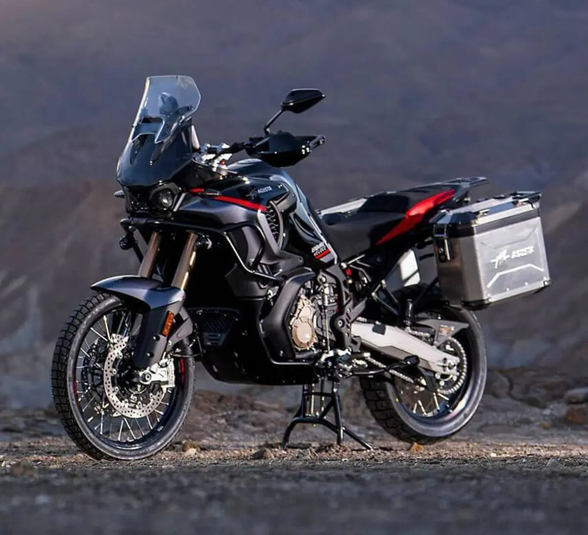MV Agusta LXP Enduro Veloce (2026)