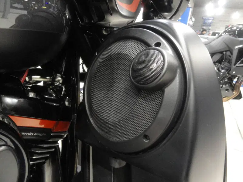 Harley-Davidson 117 Street Glide (2018 - 20) - FLHXSE (12)