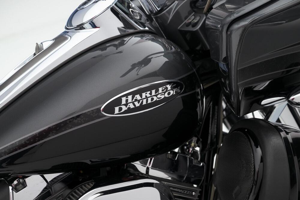 Harley-Davidson 1800 Road Glide Ultra (2011 - 12) - FLTRUSE (5)