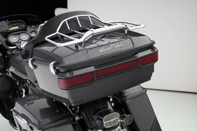 Harley-Davidson 1800 Road Glide Ultra (2011 - 12) - FLTRUSE (20)