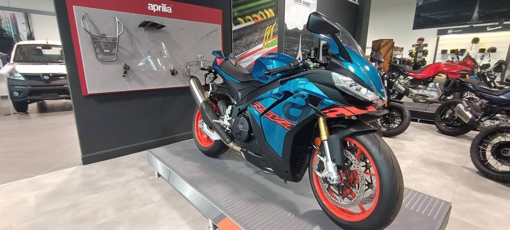 Aprilia RSV4 1100 (2025) (2)