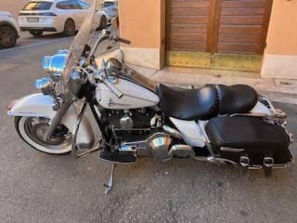 Harley-Davidson ROAD KING (3)