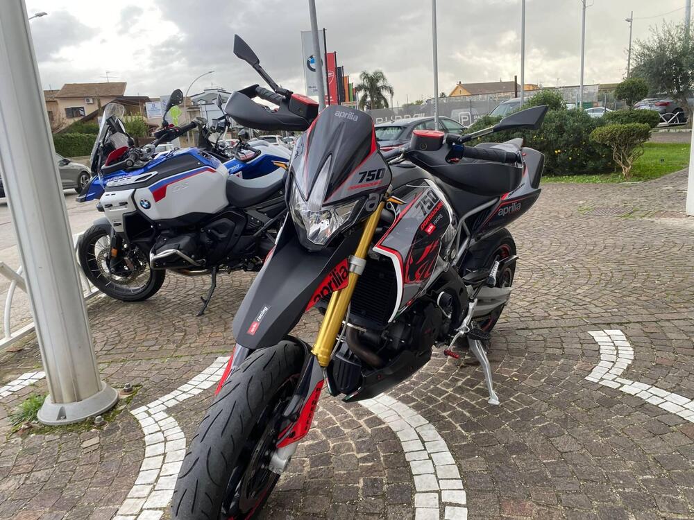 Aprilia Dorsoduro 750 (2009 - 14) (4)