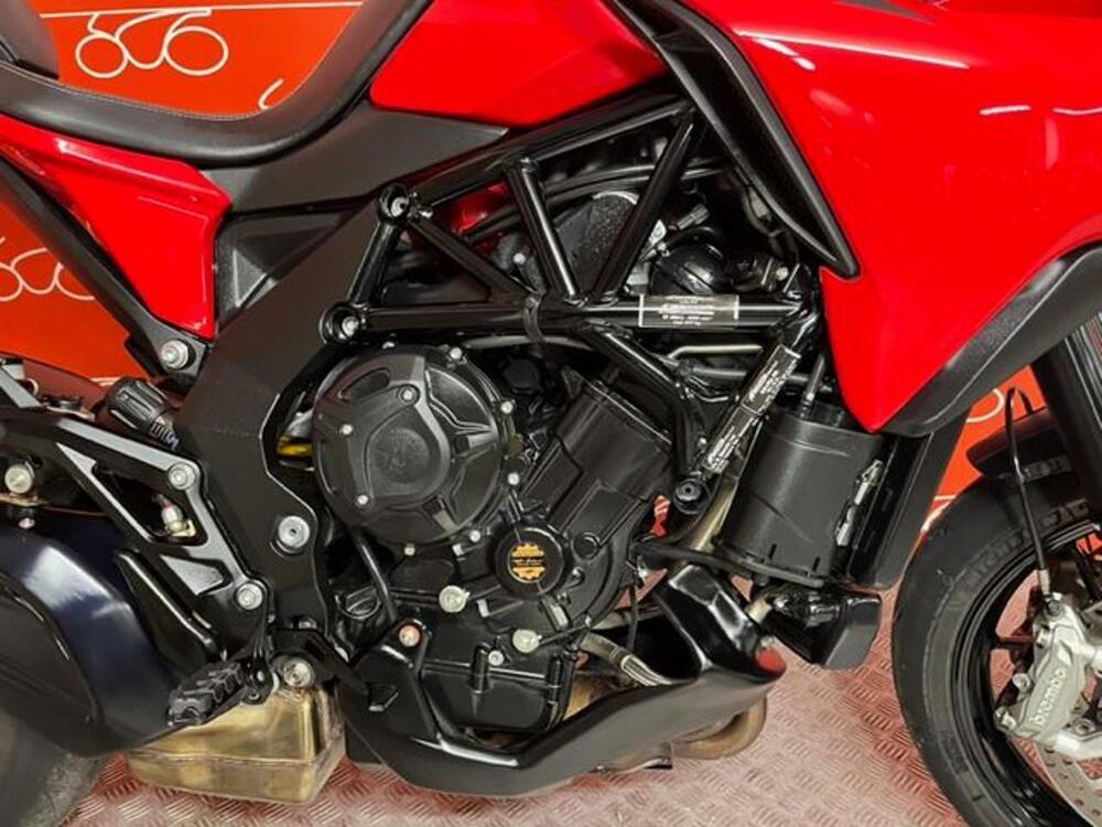 MV Agusta Turismo Veloce 800 Rosso (2021 - 23) (3)