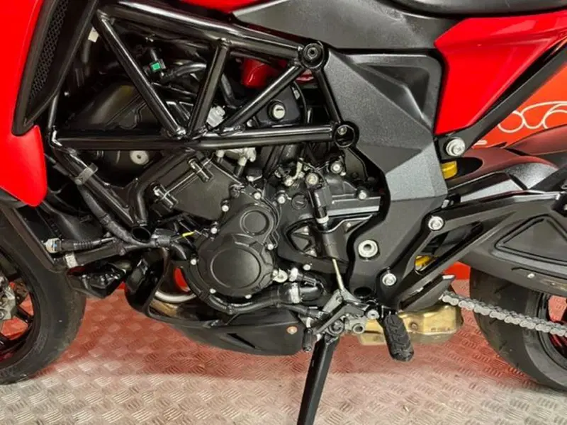 MV Agusta Turismo Veloce 800 Rosso (2021 - 23) (6)