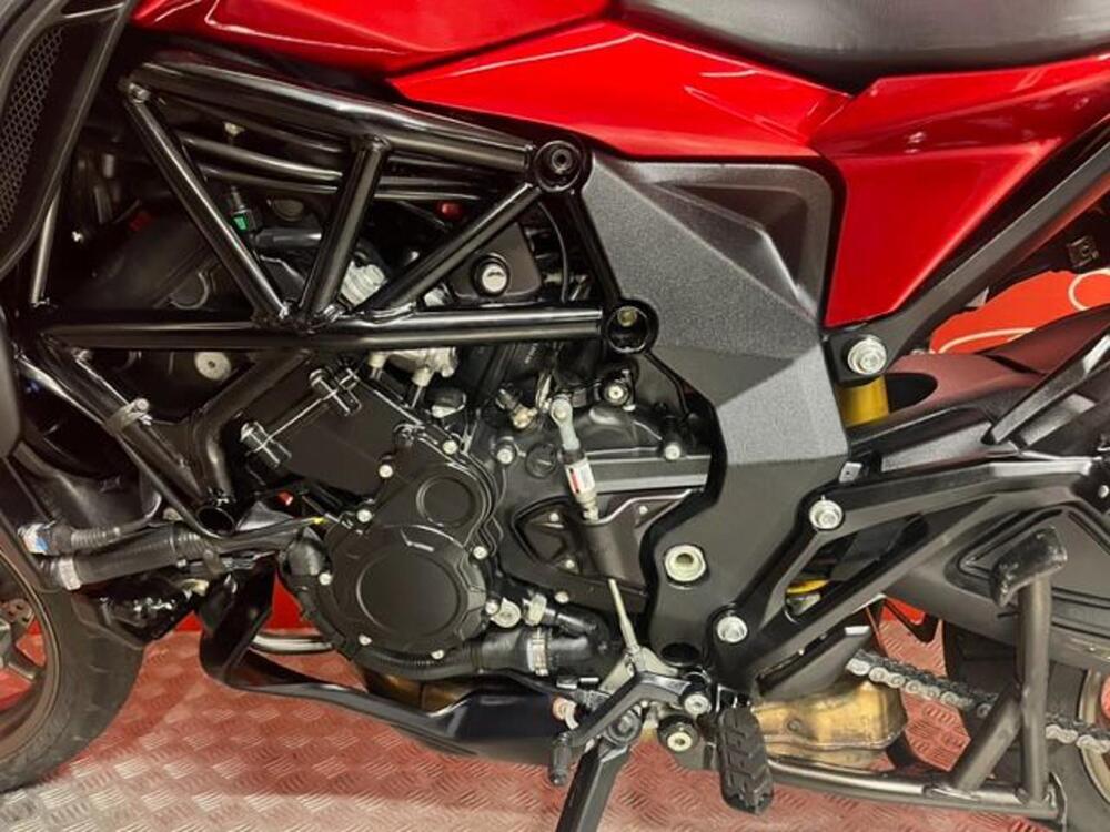 MV Agusta Turismo Veloce 800 Lusso (2021 - 22) (5)