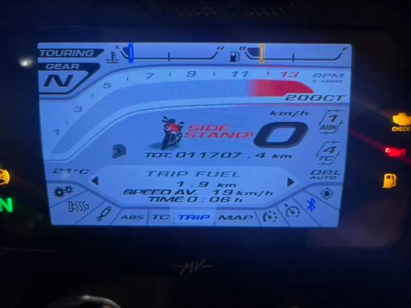 MV Agusta Turismo Veloce 800 Lusso (2021 - 22) (9)