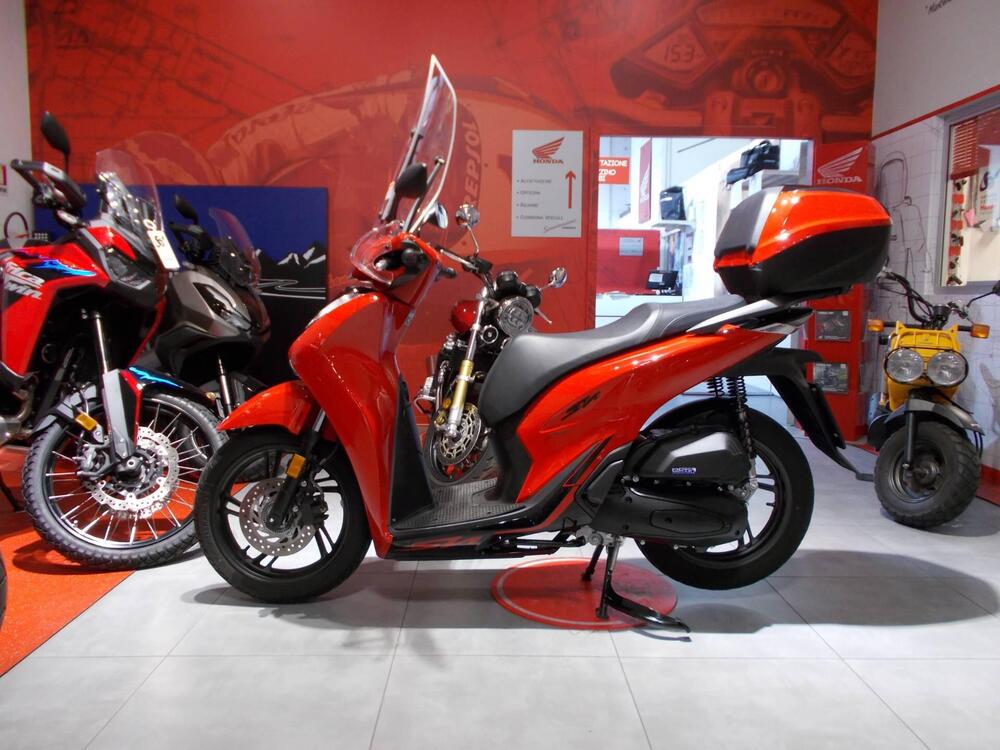 Honda SH 150i Sport (2022 - 23) (4)