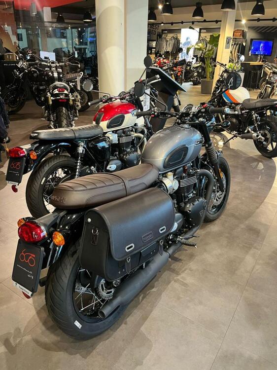 Triumph Bonneville T120 (2021 - 25) (5)