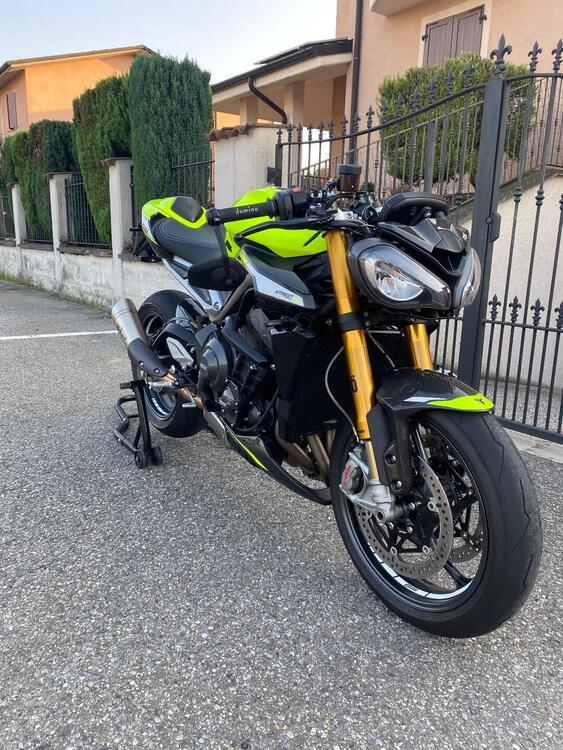 Triumph Street Triple 765 Moto2 Edition (2023 - 24) (4)