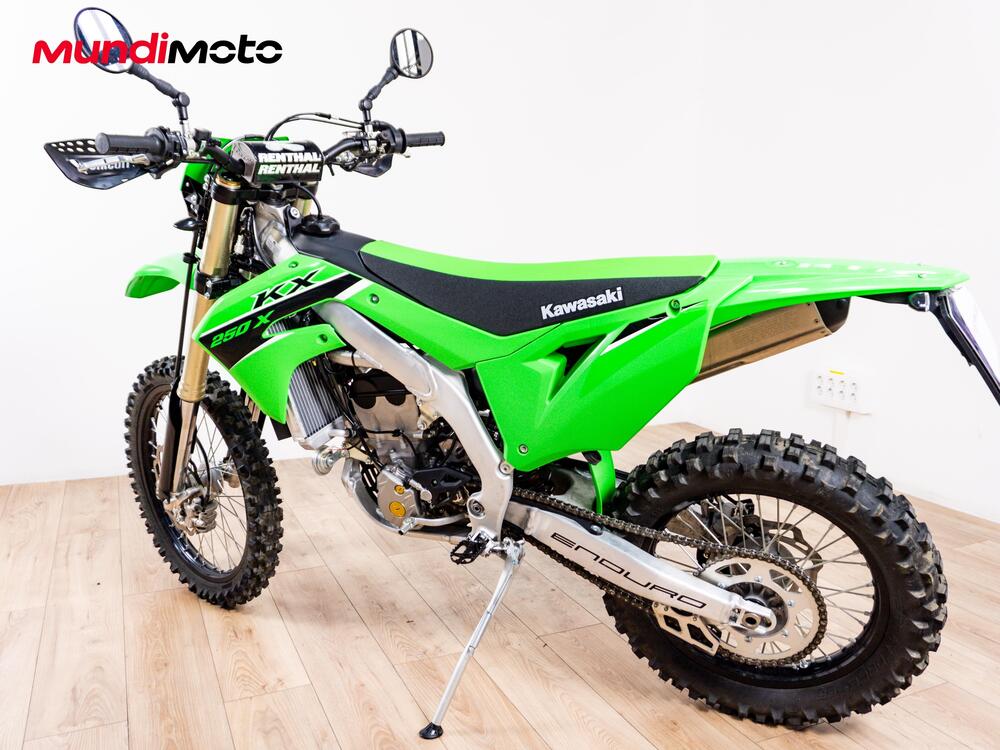 Kawasaki KXE 250 (2000 - 02) (5)