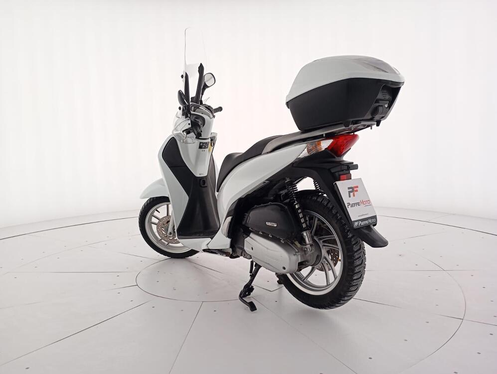 Honda SH 125 i ABS (2013 - 17) (3)