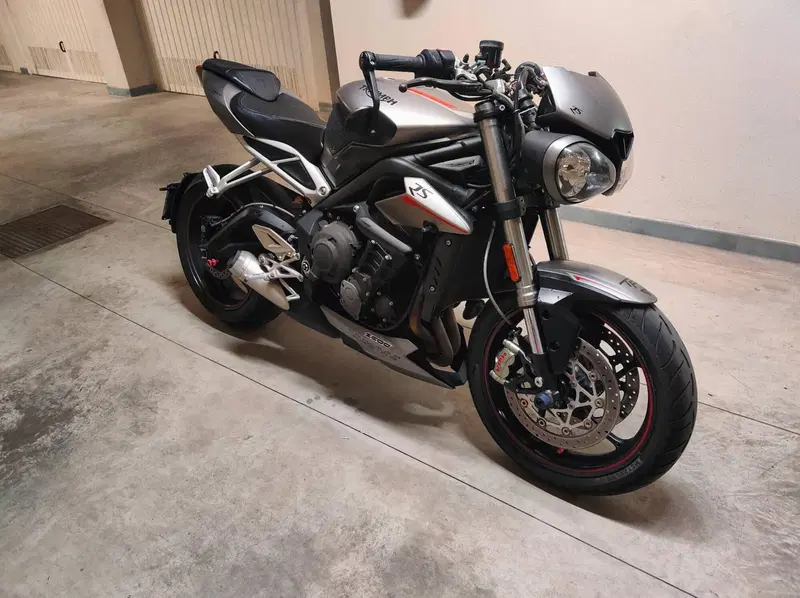 Triumph Street Triple RS (2017 - 19)