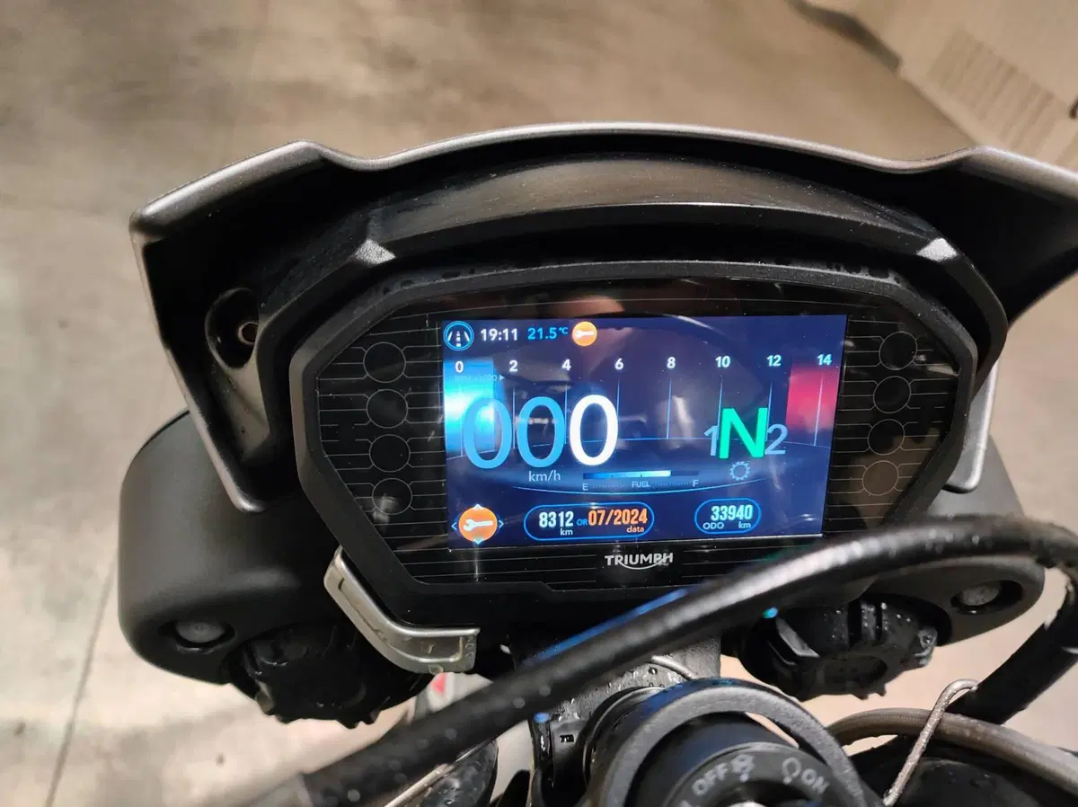 Triumph Street Triple RS (2017 - 19) (6)