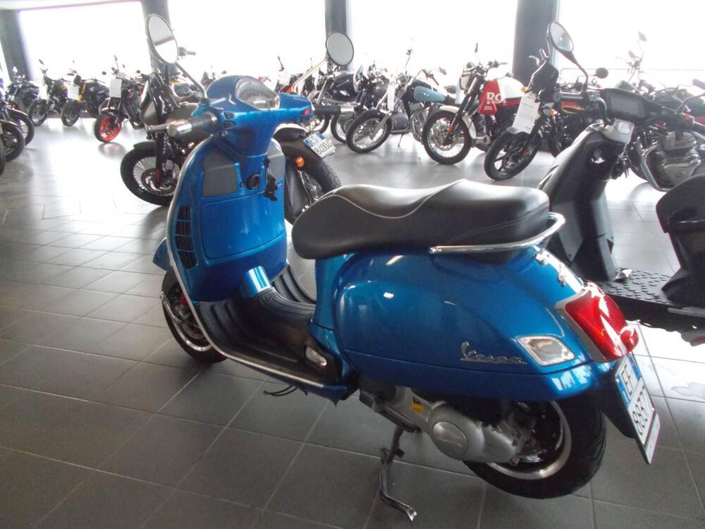 Vespa GTS 300 Super (2008 - 16) (4)