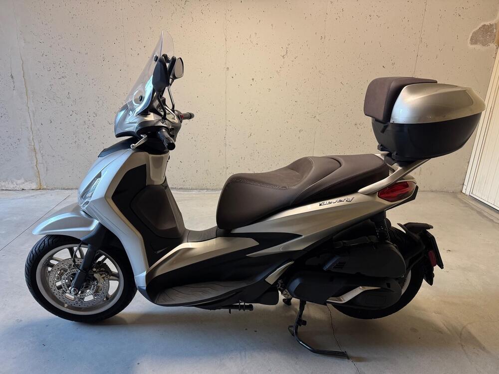 Piaggio Beverly 400 ABS-ASR (2021 - 24) (2)