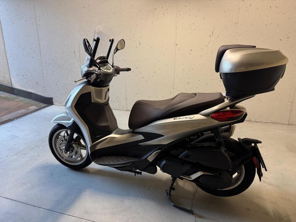 Piaggio Beverly 400 ABS-ASR (2021 - 24) (3)