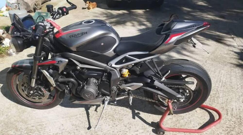 Triumph Street Triple RS (2020 - 22) (2)