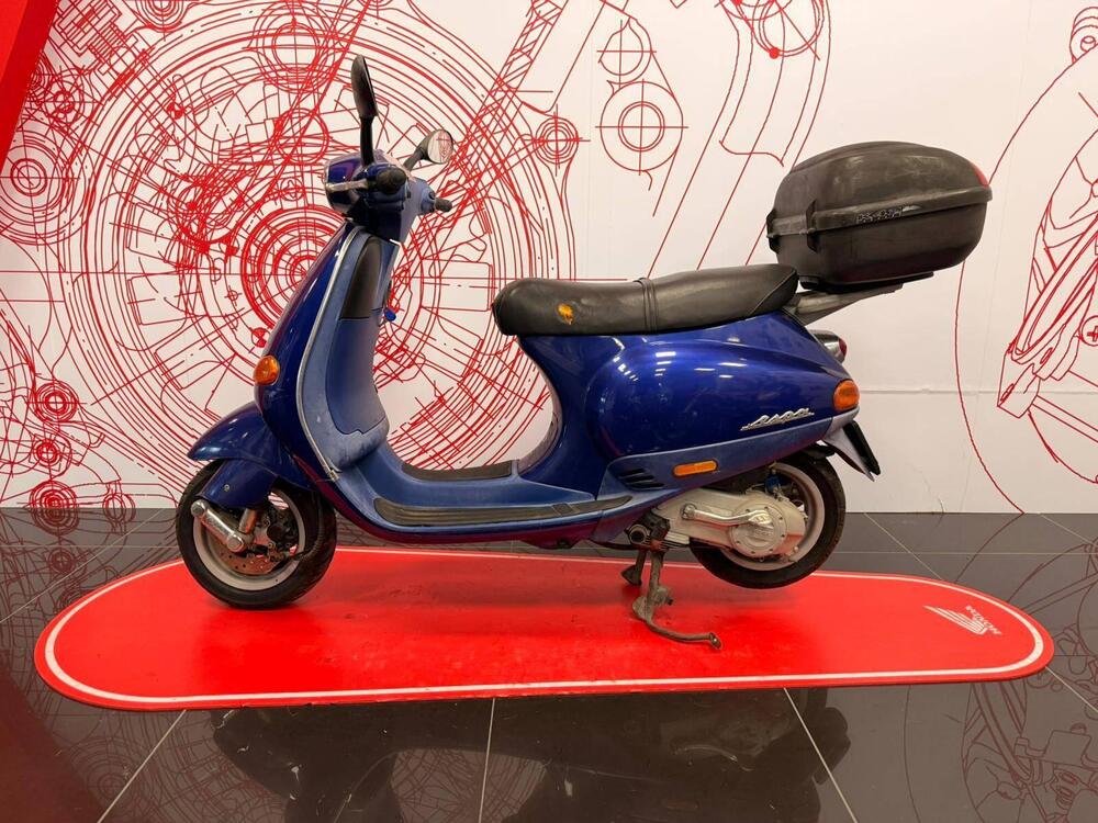 Piaggio Vespa 50 HP 4M (3)
