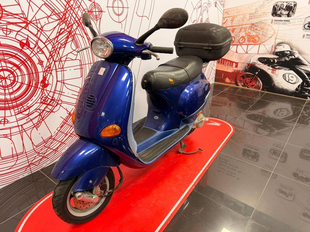 Piaggio Vespa 50 HP 4M (5)