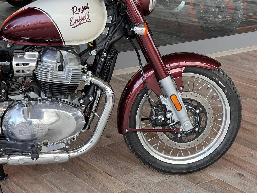 Royal Enfield Classic 650 (2025) (4)