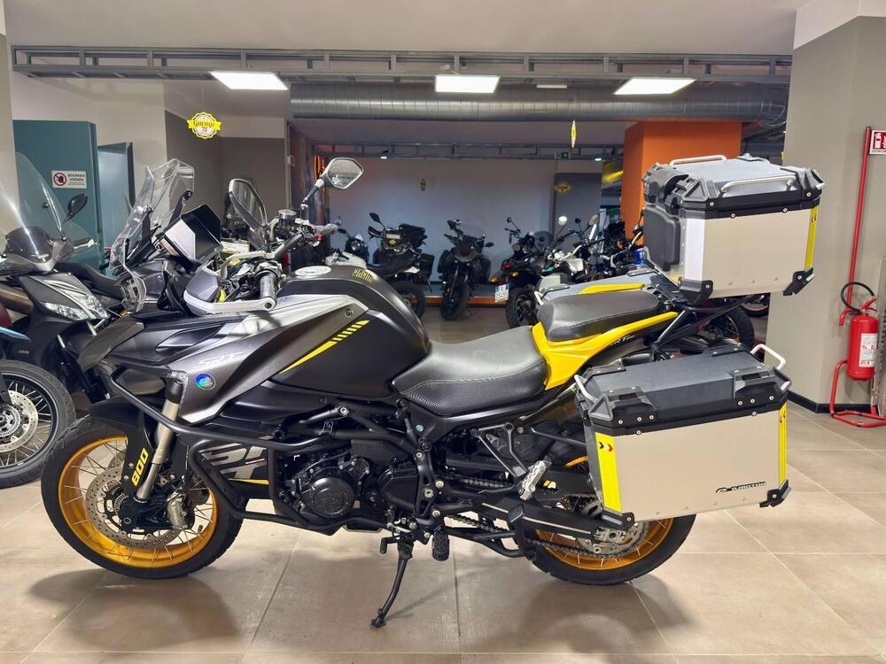 QJ Motor SRT 800 SX (2024 - 25) (4)