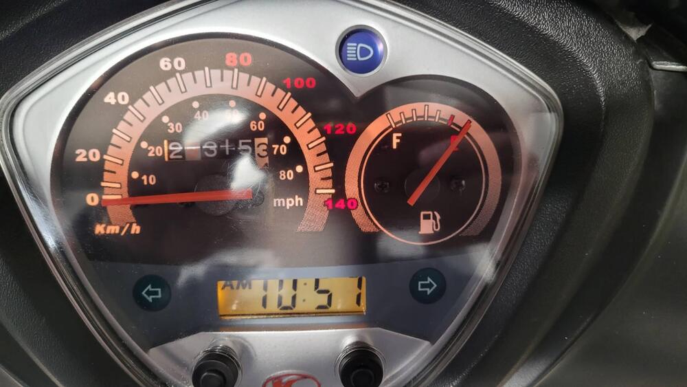 Kymco Agility 150 R16 (5)