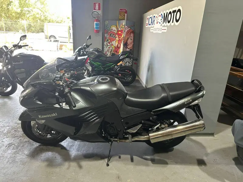 Kawasaki ZZR 1400 (2006 - 11) (4)